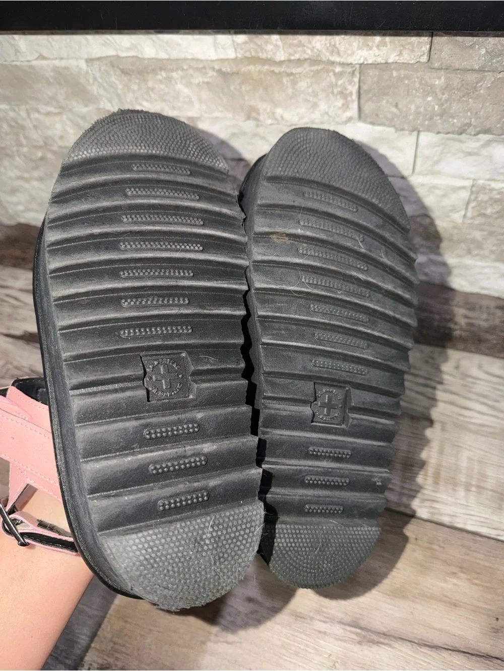 Dr. Martens Voss Quad Chunky Platform Peach Pink Leather Sandals Women’s 8